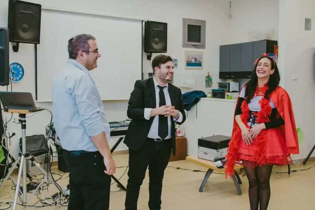 עידן חכמון – אמן חושים לאירועים עסקיים במופע טלפתיה מהפנט